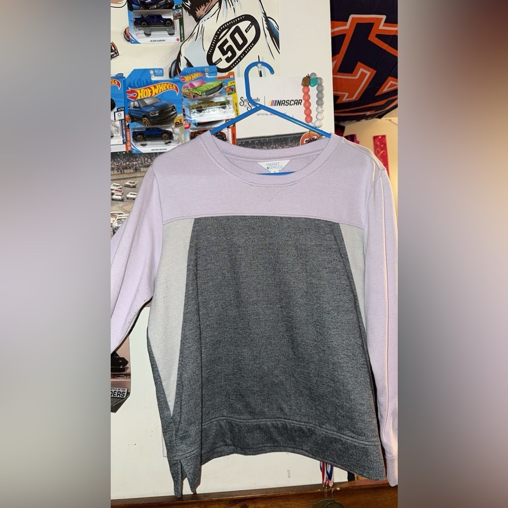 Cute sweat shirt